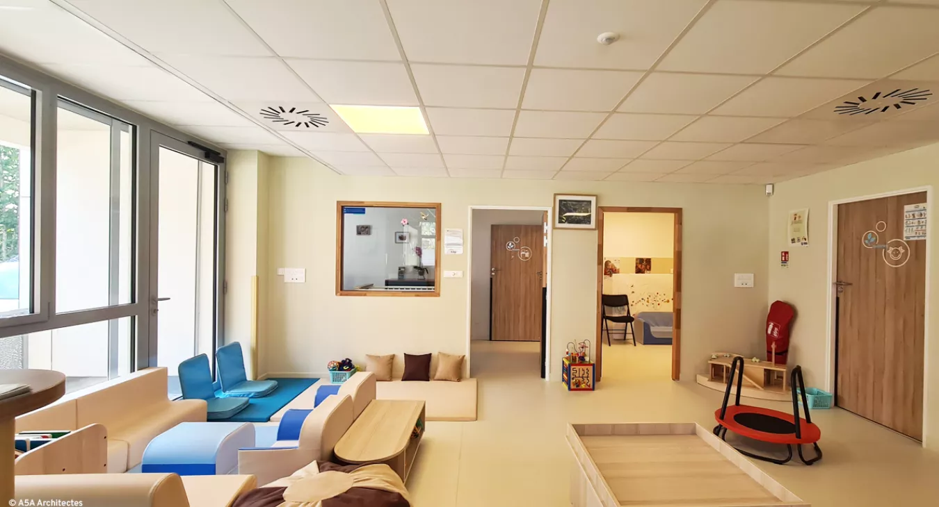 VOISIN LE BRETONNEUX 8